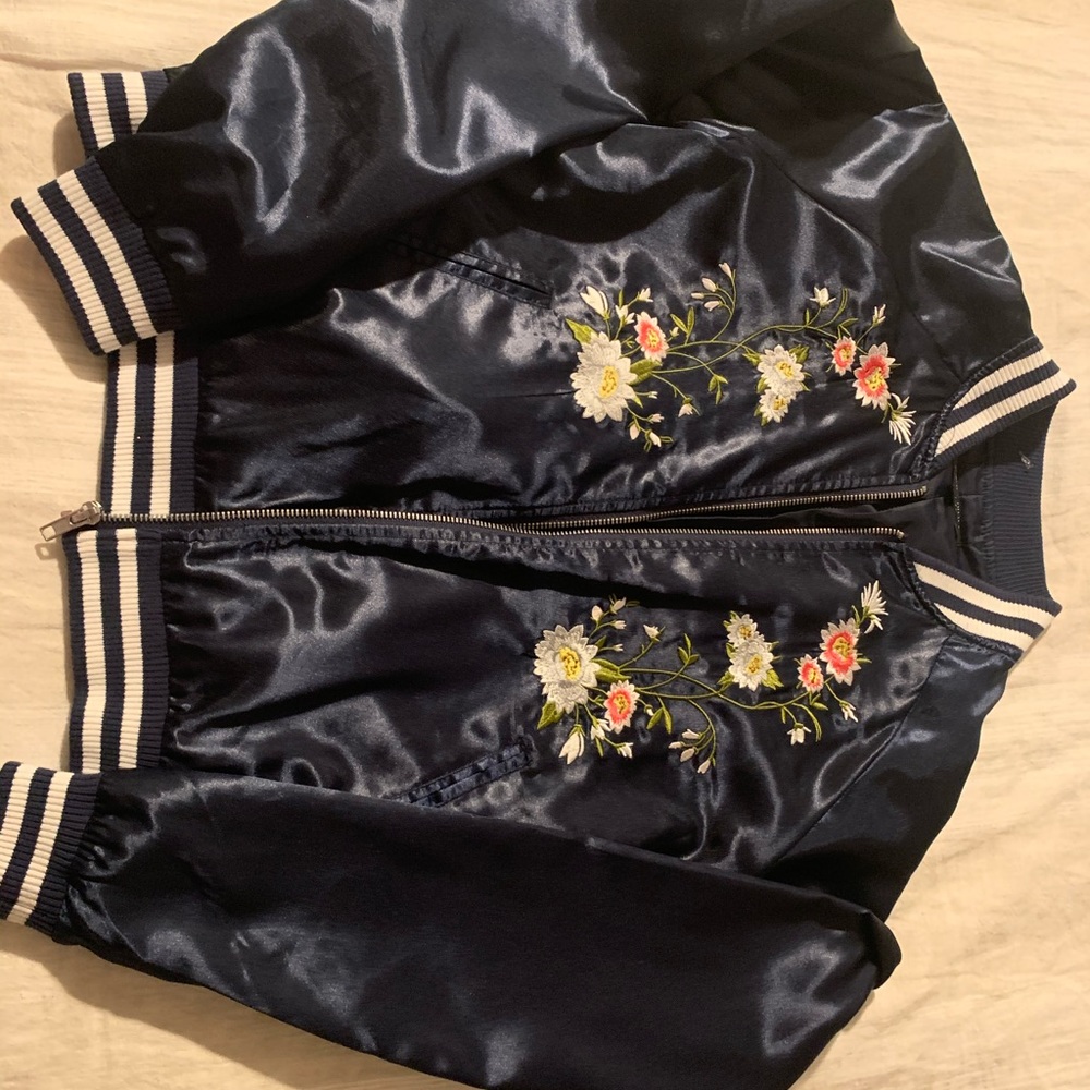 Embroidered jacket - Picture 4 of 5